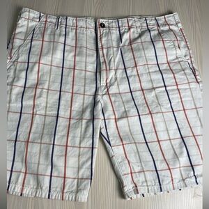 Levi's White Tab White Red Blue Plaid Flat Front Cotton Twill Shorts Waist 21”